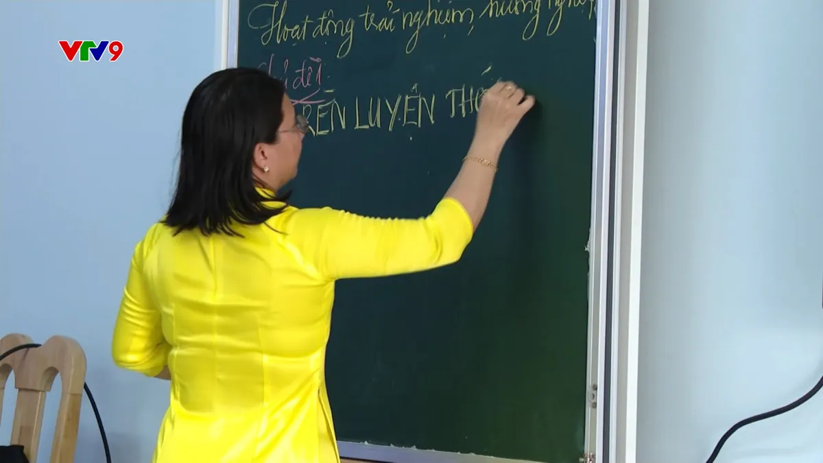 Các trường xoay sở khi thiếu giáo viên