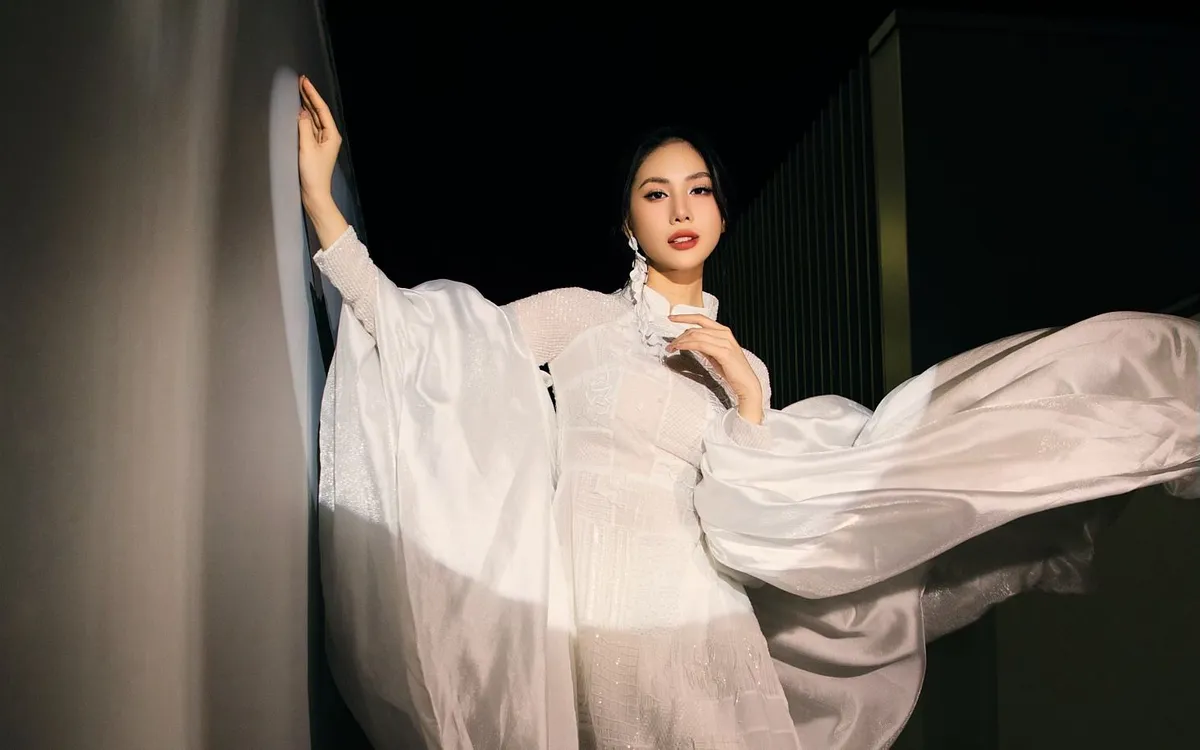 Bà Bùi Quỳnh Hoa (Ảnh: FBNV) Bà Bùi Quỳnh Hoa (Ảnh: FBNV)