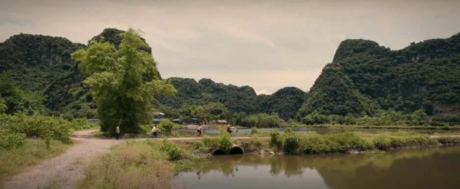 C&aacute;ch em 1 milimet - Tập 5: T&uacute; v&agrave; nh&oacute;m bạn rủ nhau đi th&agrave;nh phố thăm Quy&ecirc;n, cả nh&agrave; lo lắng- Ảnh 8.