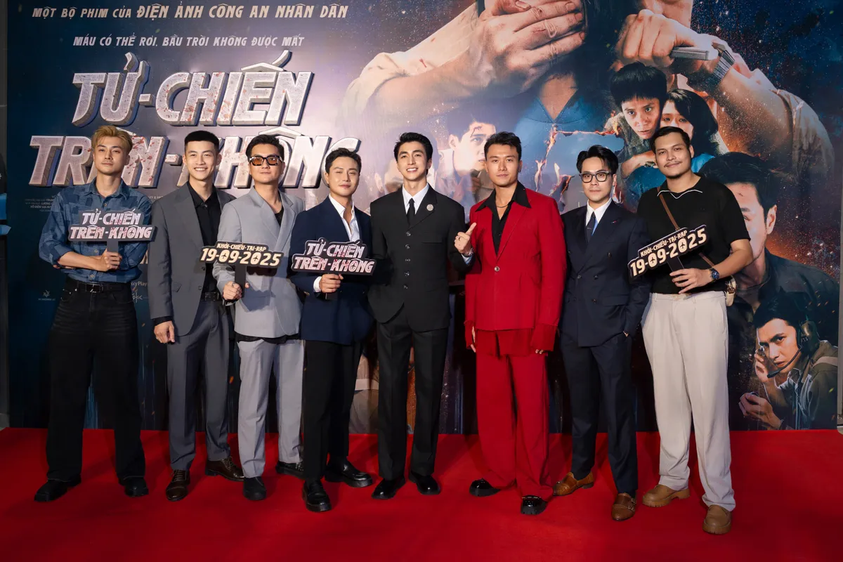 Premiere “Tử chiến trên không” tại Hà Nội quy tụ đông đảo sao Việt - Ảnh 2.