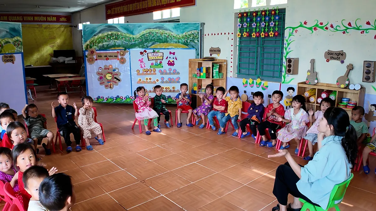 Ước mơ về một mái trường an toàn của 30 học sinh điểm trường Sùng Sử B- Ảnh 4. Ước mơ về một mái trường an toàn của 30 học sinh điểm trường Sùng Sử B- Ảnh 4.