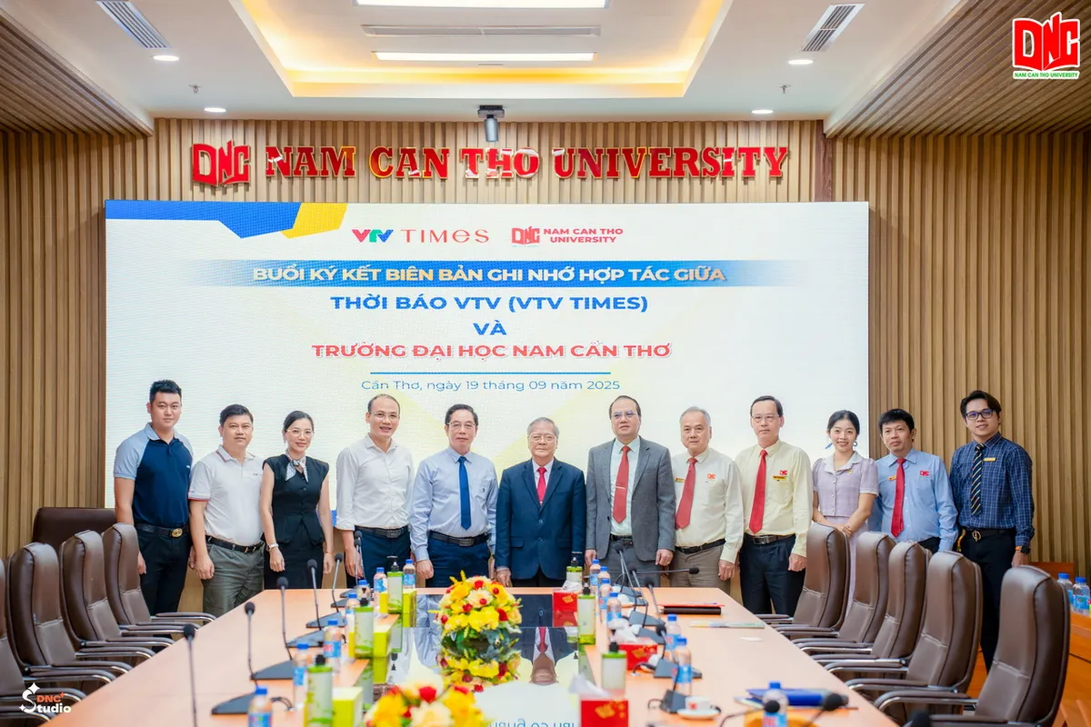 Thời Báo VTV và Trường Đại học Nam Cần Thơ cùng hướng đến sự phối hợp hiệu quả- Ảnh 4. Thời Báo VTV và Trường Đại học Nam Cần Thơ cùng hướng đến sự phối hợp hiệu quả- Ảnh 4.