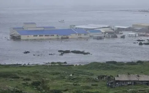 Sóng thần đã tấn công bờ biển Viễn Đông của nước Nga sau trận động đất 8,8 độ ở Kamchatka hôm 30/7/2025 (Ảnh: RT)