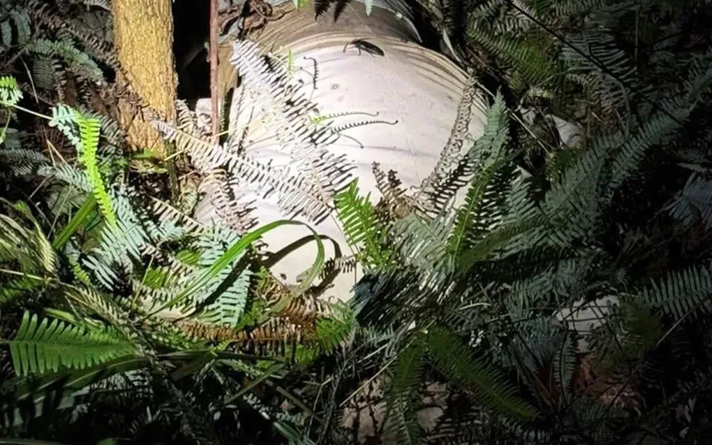 Hiện trường nơi phát hiện thi thể chị Hương được giấu trong bao tải tại phường Móng Cái 3, đang trong tình trạng phân hủy.