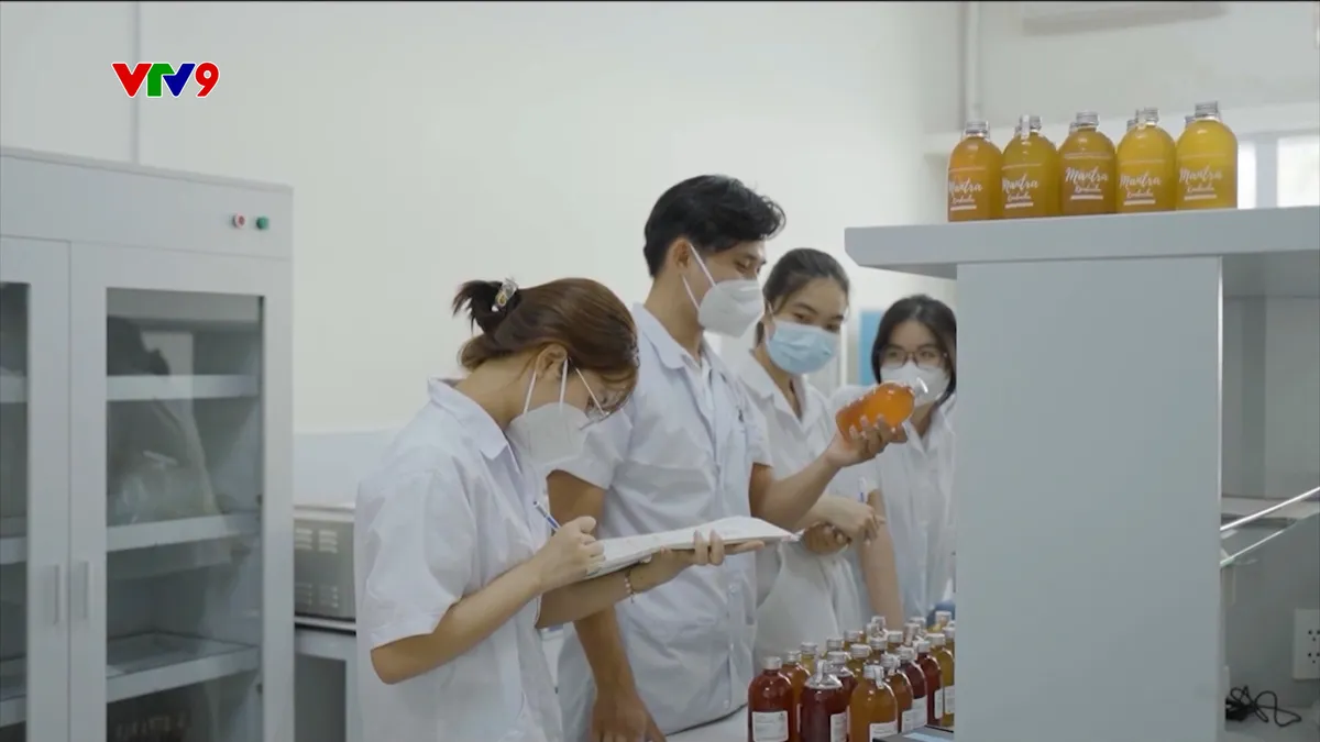 Kết nối 3 nhà để thúc đẩy sinh viên khởi nghiệp Kết nối 3 nhà để thúc đẩy sinh viên khởi nghiệp
