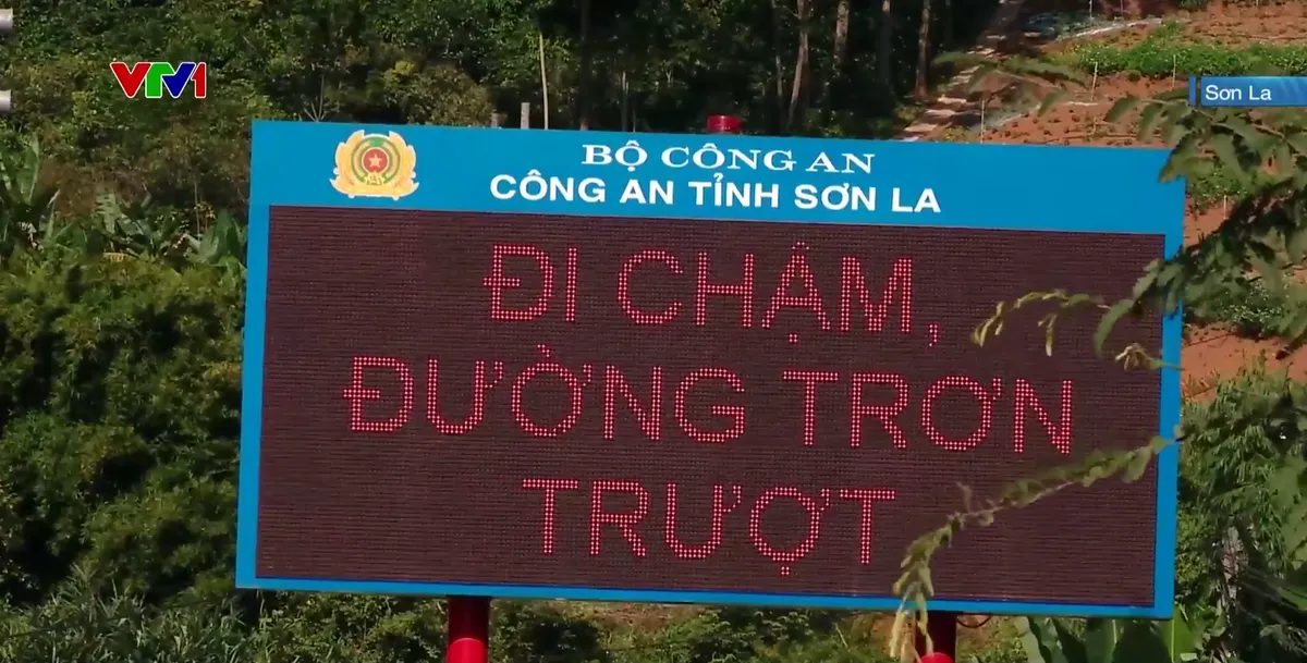 An toàn trên những cung đường đèo dốc - Ảnh 1.