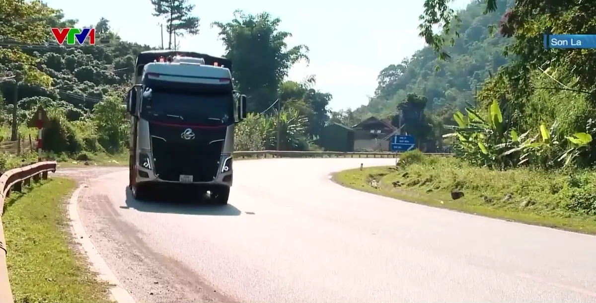 An toàn trên những cung đường đèo dốc - Ảnh 3.