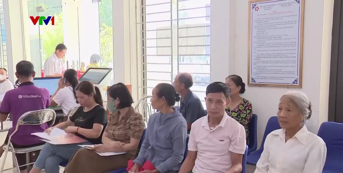 Tháo gỡ khó khăn trong vận hành chính quyền địa phương 2 cấp - Ảnh 1.