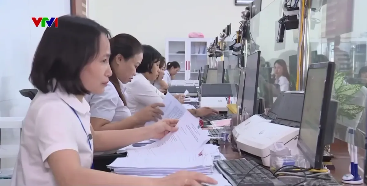 Tháo gỡ khó khăn trong vận hành chính quyền địa phương 2 cấp - Ảnh 2.