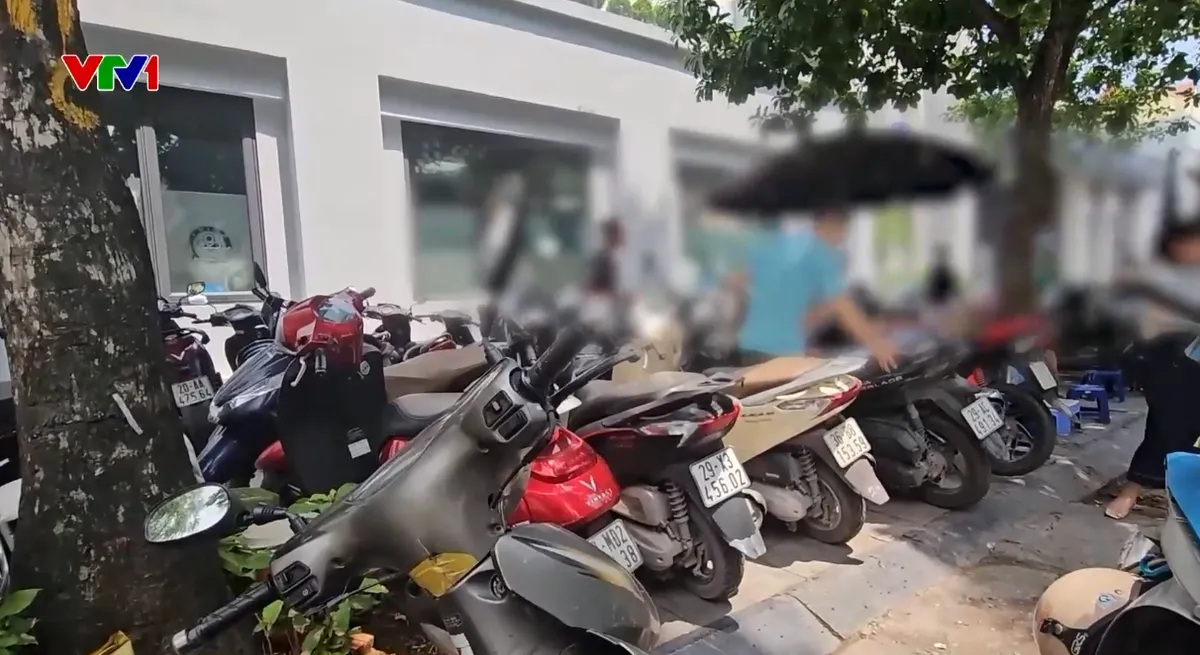 Nan giải bài toán điểm trông giữ xe ở Hà Nội  - Ảnh 1.