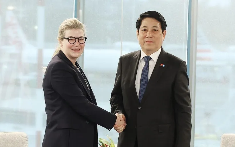 Chủ tịch nước Lương Cường tiếp bà Stephanie Pope, Chủ tịch kiêm Giám đốc điều hành của Boeing Commercial Airplanes (BCA). (Ảnh: Lâm Khánh/TTXVN)