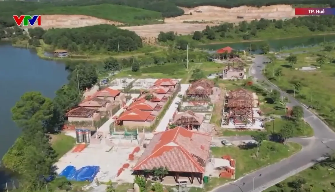 Nhiều công trình xây dựng trái phép trên đất nông nghiệp ở TP Huế - Ảnh 1.