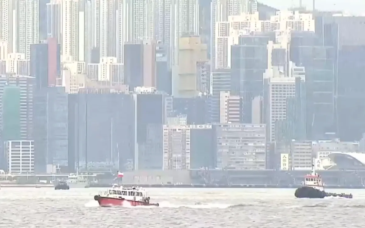 Nguy cơ bão Ragasa mạnh lên thành siêu bão gần Hong Kong (Trung Quốc)- Ảnh 1. Nguy cơ bão Ragasa mạnh lên thành siêu bão gần Hong Kong (Trung Quốc)- Ảnh 1.