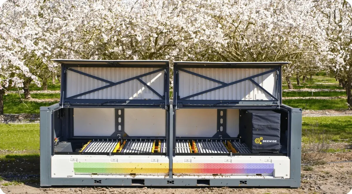 Tổ ong robot sử dụng AI ứng ph&oacute; biến đổi kh&iacute; hậu - Ảnh 1.