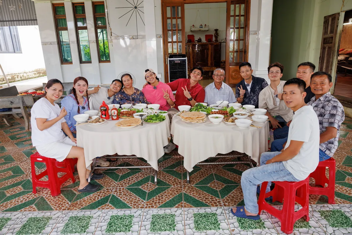Gia đình Haha - Tập cuối: Hành trình khép lại nhưng những kỷ niệm rực rỡ còn mãi - Ảnh 1.