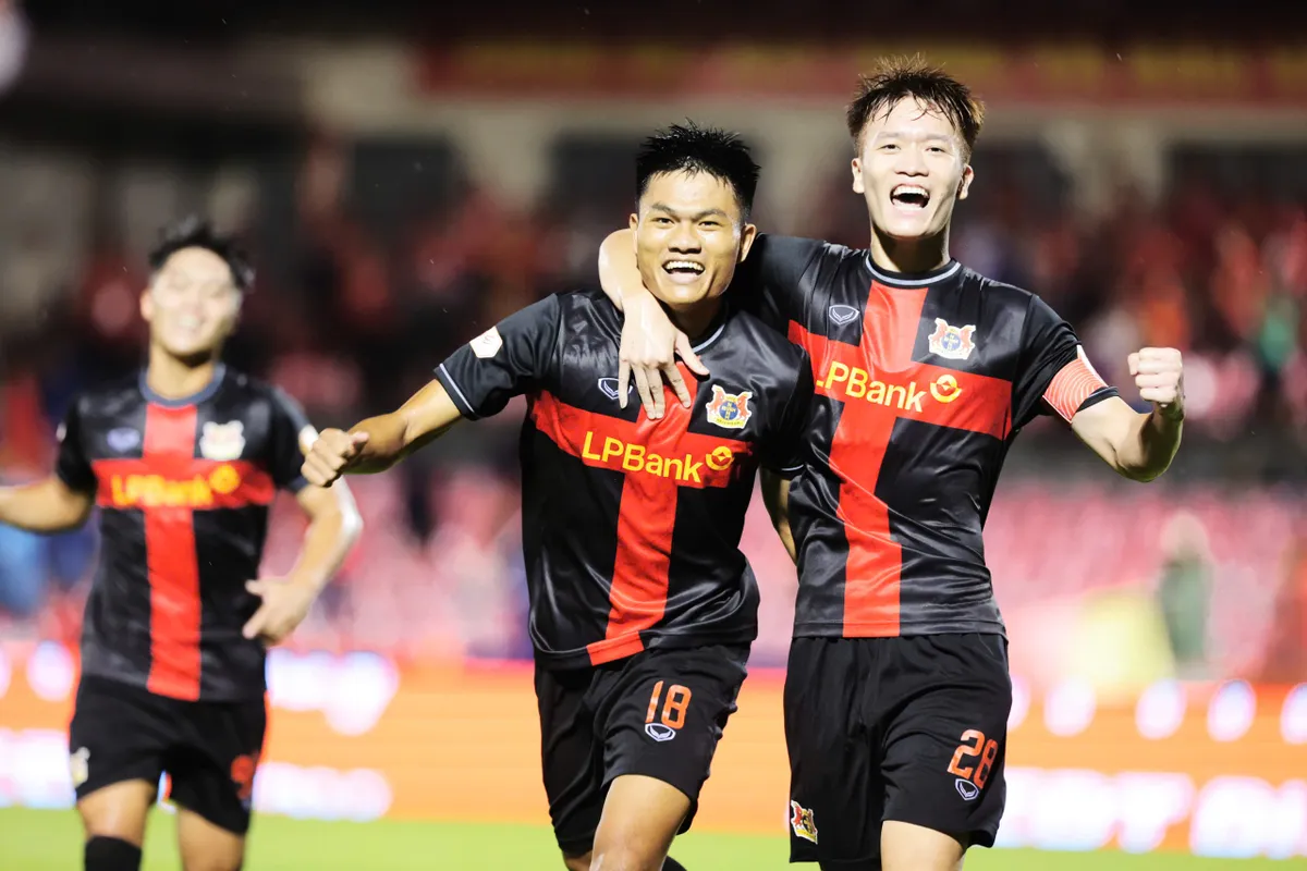 T&acirc;m điểm V&ograve;ng 4 V-League: Derby giữa Ninh B&igrave;nh FC v&agrave; Th&eacute;p Xanh Nam Định FC- Ảnh 3.