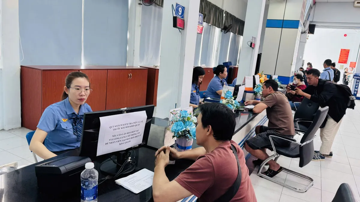 Ng&agrave;nh Đường sắt đ&atilde; b&aacute;n 22.000 v&eacute; t&agrave;u Tết trong ng&agrave;y đầu mở b&aacute;n 20/9 - Ảnh 2.