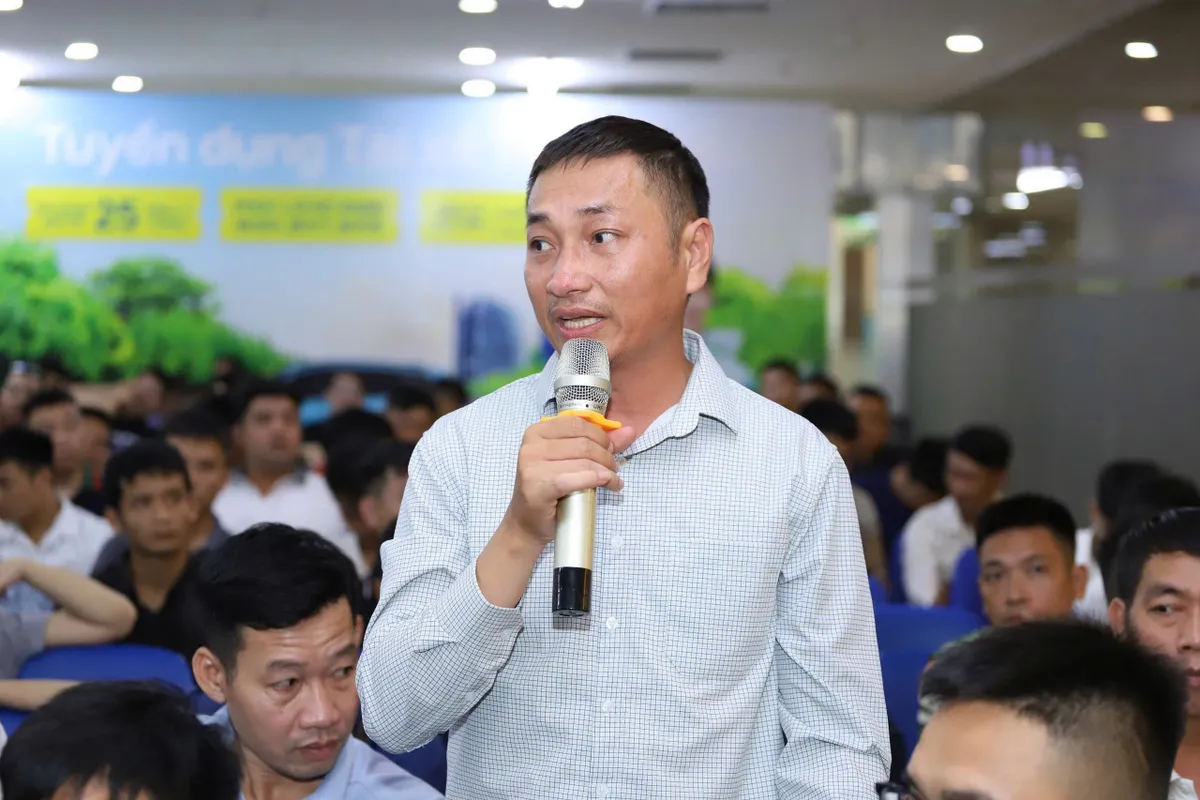 CSGT Hà Nội tập huấn pháp luật giao thông cho Gần 200 tài xế taxi - Ảnh 3.