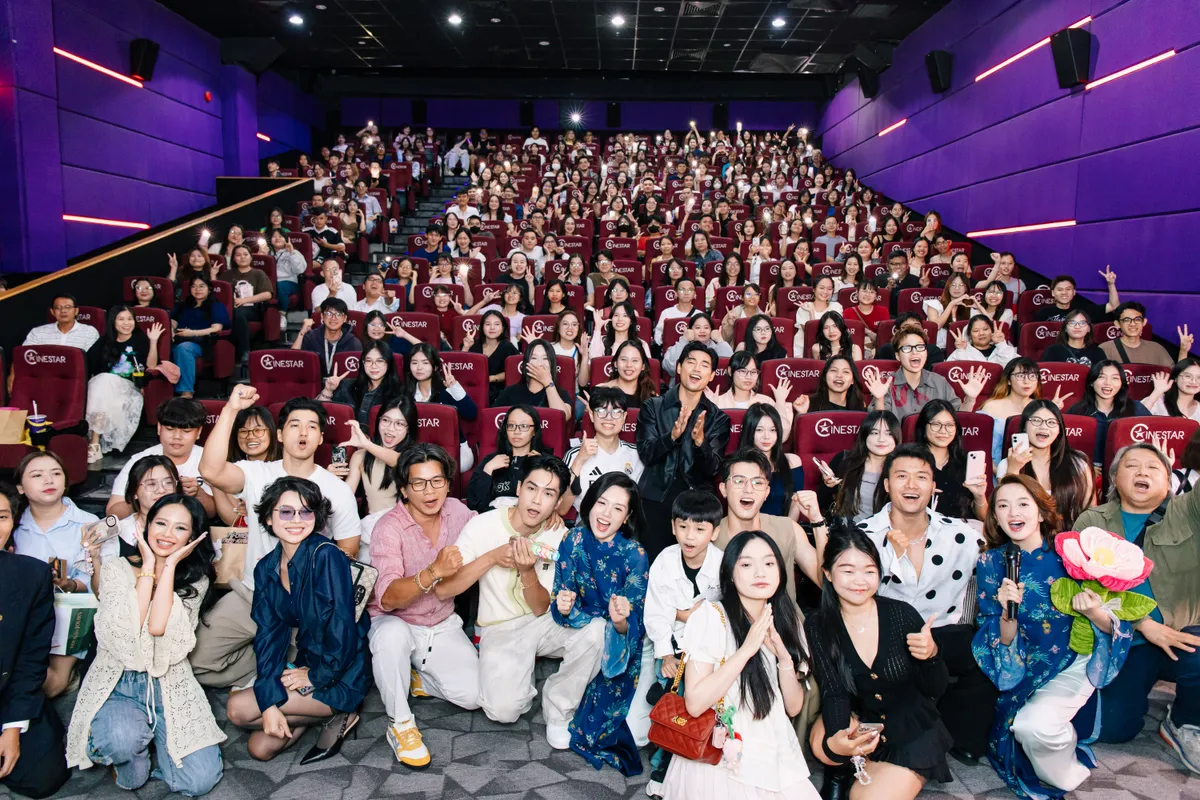 Dàn diễn viên khuấy động cinetour “Tử chiến trên không” - Ảnh 6.