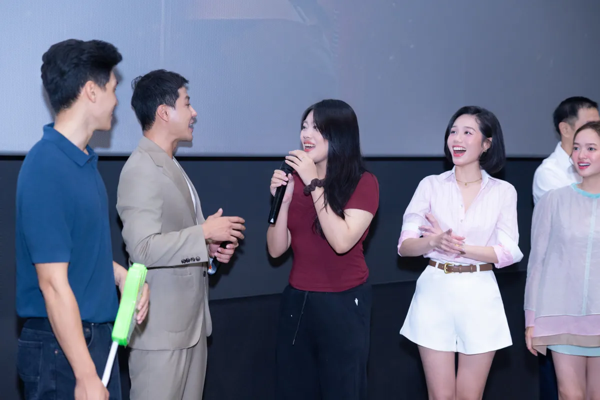 Dàn diễn viên khuấy động cinetour “Tử chiến trên không” - Ảnh 4.