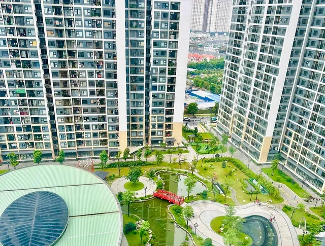 Thị trường bất động sản 9 tháng 2025: Có gam sáng, nhưng còn nhiều vướng mắc, khó khăn  - Ảnh 1.