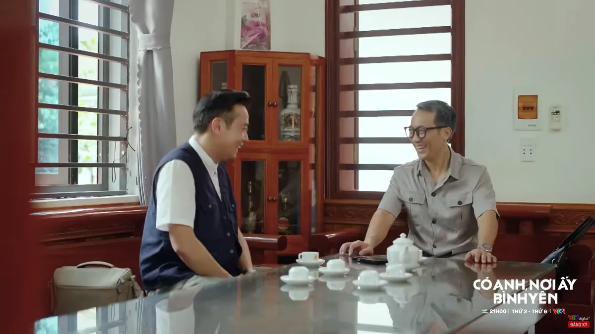 Có anh, nơi ấy bình yên - Tập 30: Chủ tịch Thứ méo mặt vì bị nhà báo nắm thóp - Ảnh 5.