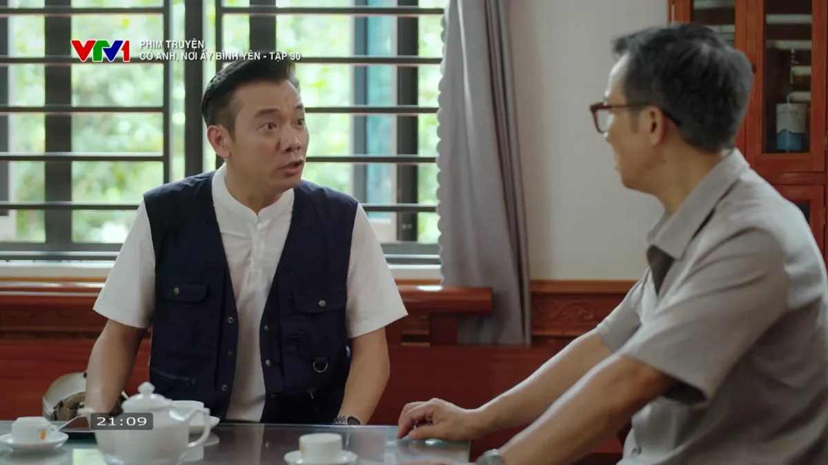 Có anh, nơi ấy bình yên - Tập 30: Chủ tịch Thứ buông tay mỏ đá, Hồng Phát bỏ trốn - Ảnh 1.