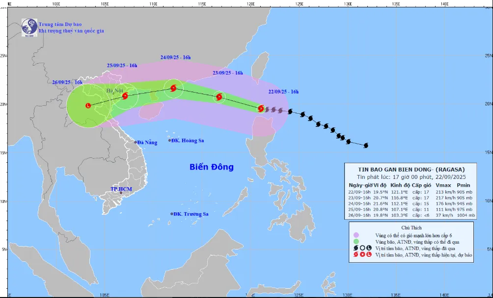 Siêu bão Ragasa cách đảo Luzon (Philippines) khoảng 120 km - Ảnh 1.