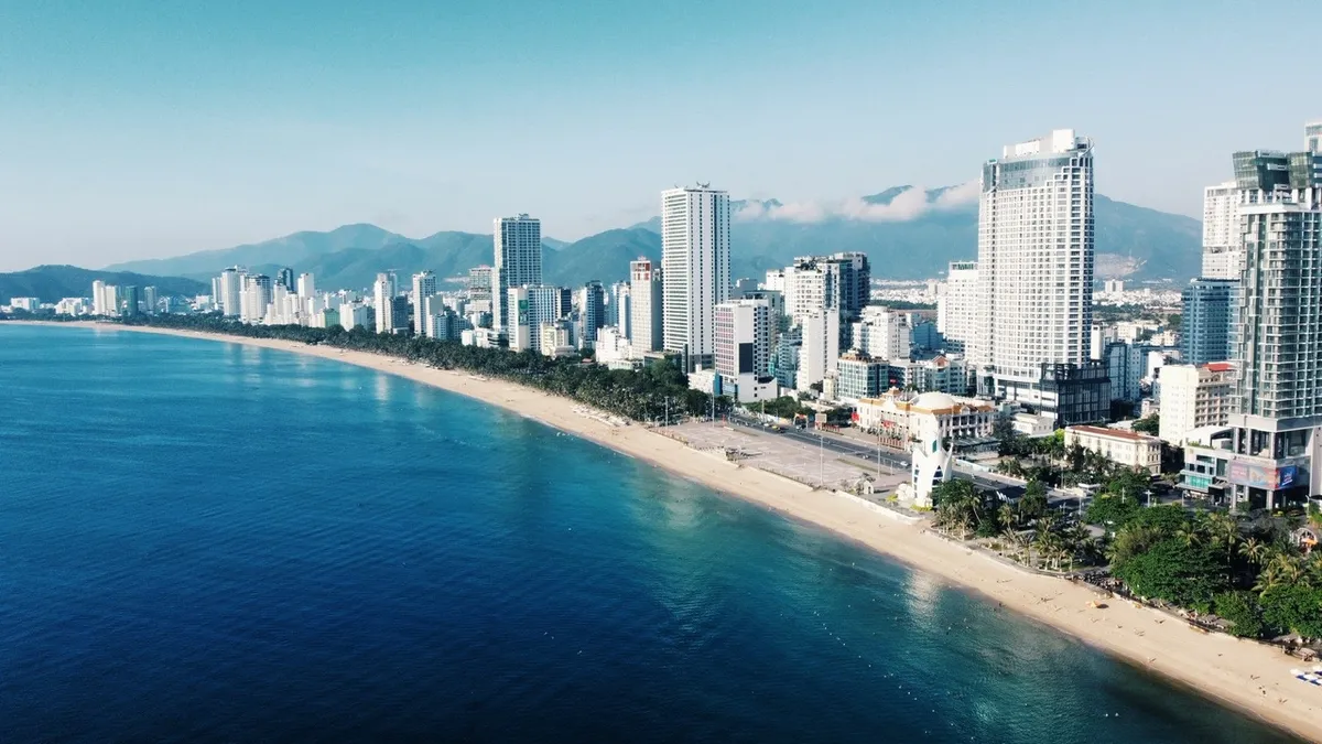 Nghị quyết 01: Du lịch - dịch vụ trở thành trụ cột kinh tế Khánh Hoà - Ảnh 1.