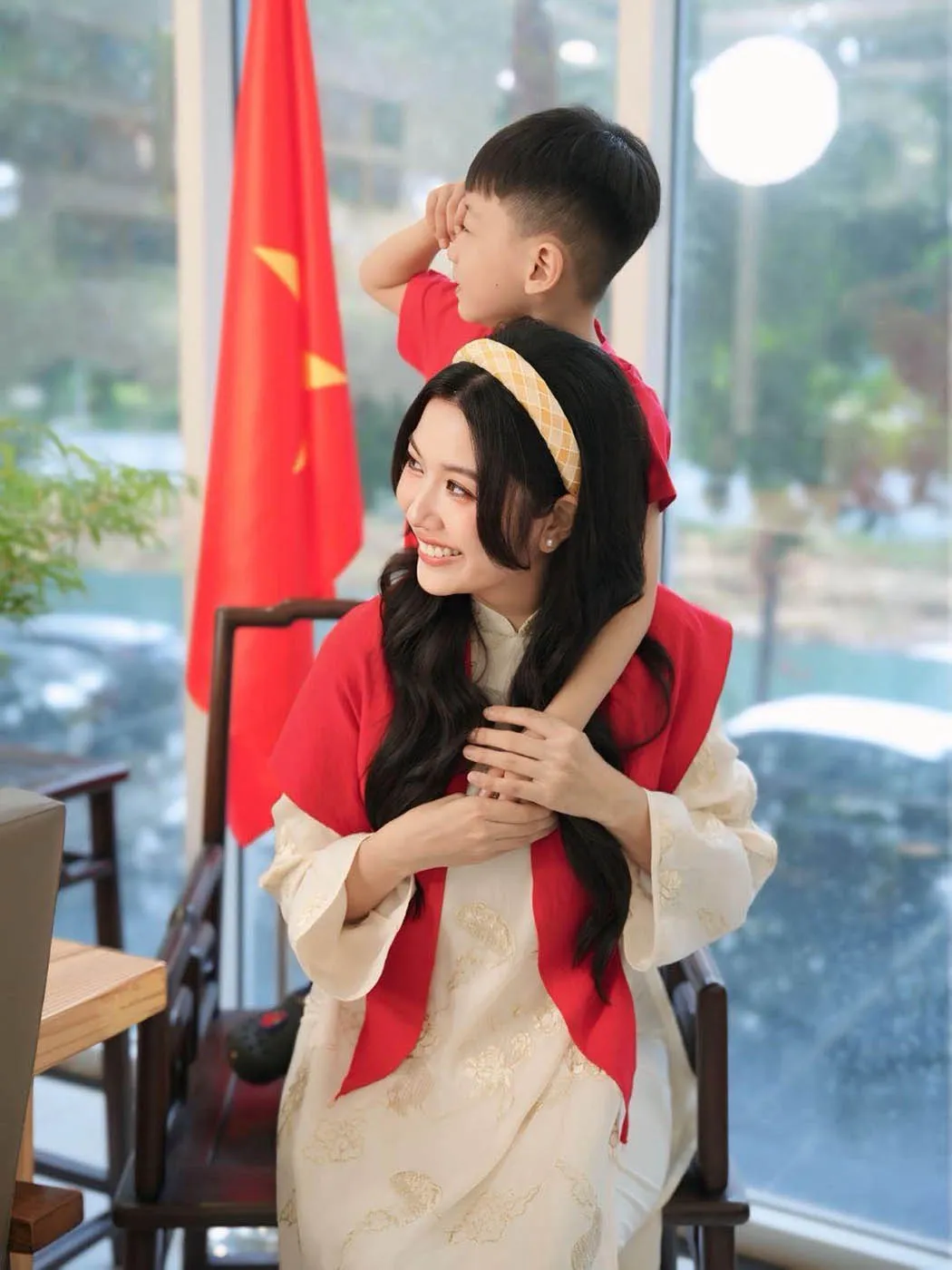 Ti&ecirc;u Ch&acirc;u Như Quỳnh x&aacute;c nhận cưới, H'Hen Ni&ecirc; gửi lời ngọt ng&agrave;o tới chồng - Ảnh 9.