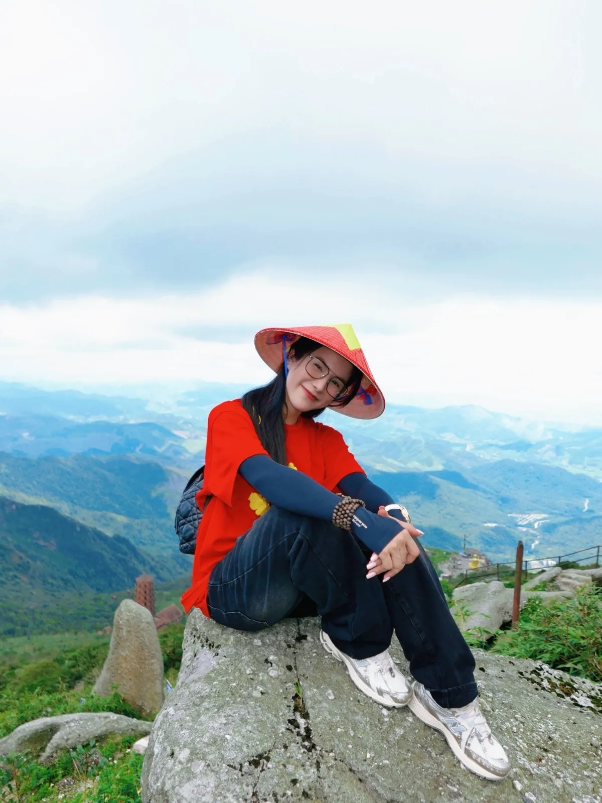 Ti&ecirc;u Ch&acirc;u Như Quỳnh x&aacute;c nhận cưới, H'Hen Ni&ecirc; gửi lời ngọt ng&agrave;o tới chồng - Ảnh 8.