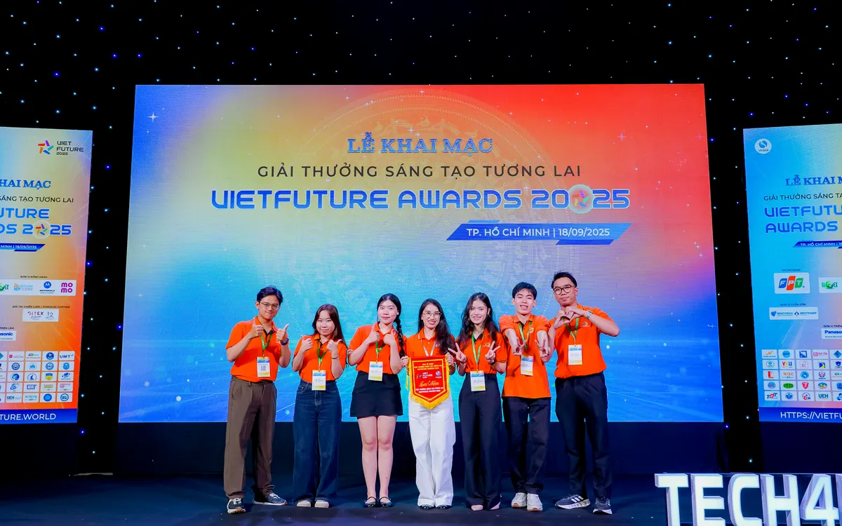 Giải pháp quản lý dự án học thuật của sinh viên thắng tại VietFuture Awards 2025- Ảnh 2. Giải pháp quản lý dự án học thuật của sinh viên thắng tại VietFuture Awards 2025- Ảnh 2.