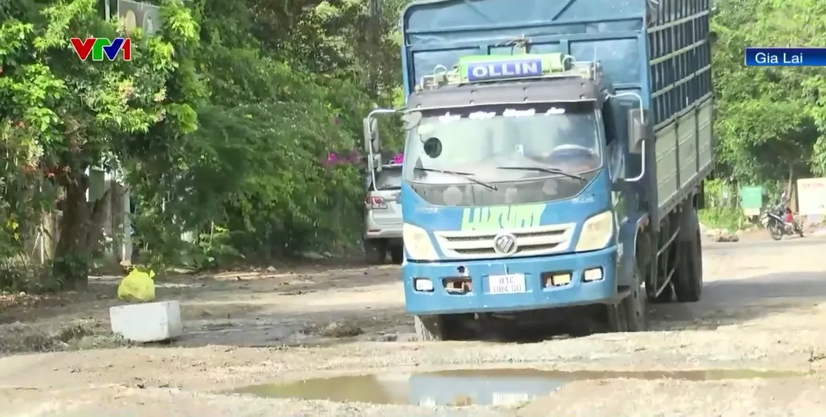 Gia Lai: &Aacute;m ảnh tuyến đường tr&aacute;nh K&ocirc;ng Chro- Ảnh 2.