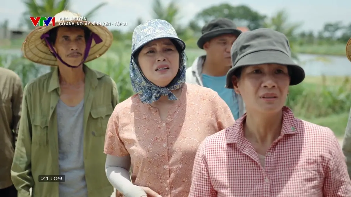 Có anh, nơi ấy bình yên - Tập 31: Trại lợn bị bắt quả tang tuồn lợn bệnh ra ngoài, Xuân như ngồi trên đống lửa - Ảnh 4.