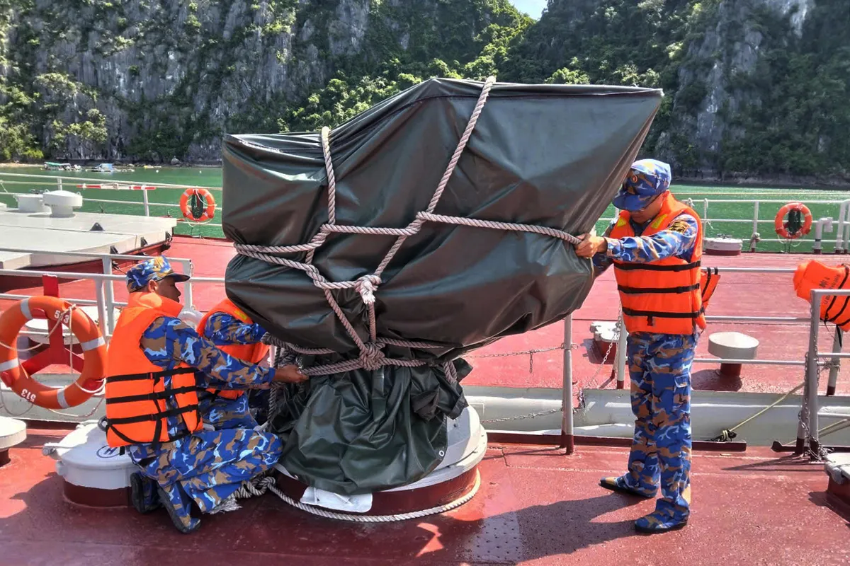 Vùng 1 Hải quân chủ động ứng phó bão Ragasa, đảm bảo an toàn cho người và tài sản - Ảnh 3.