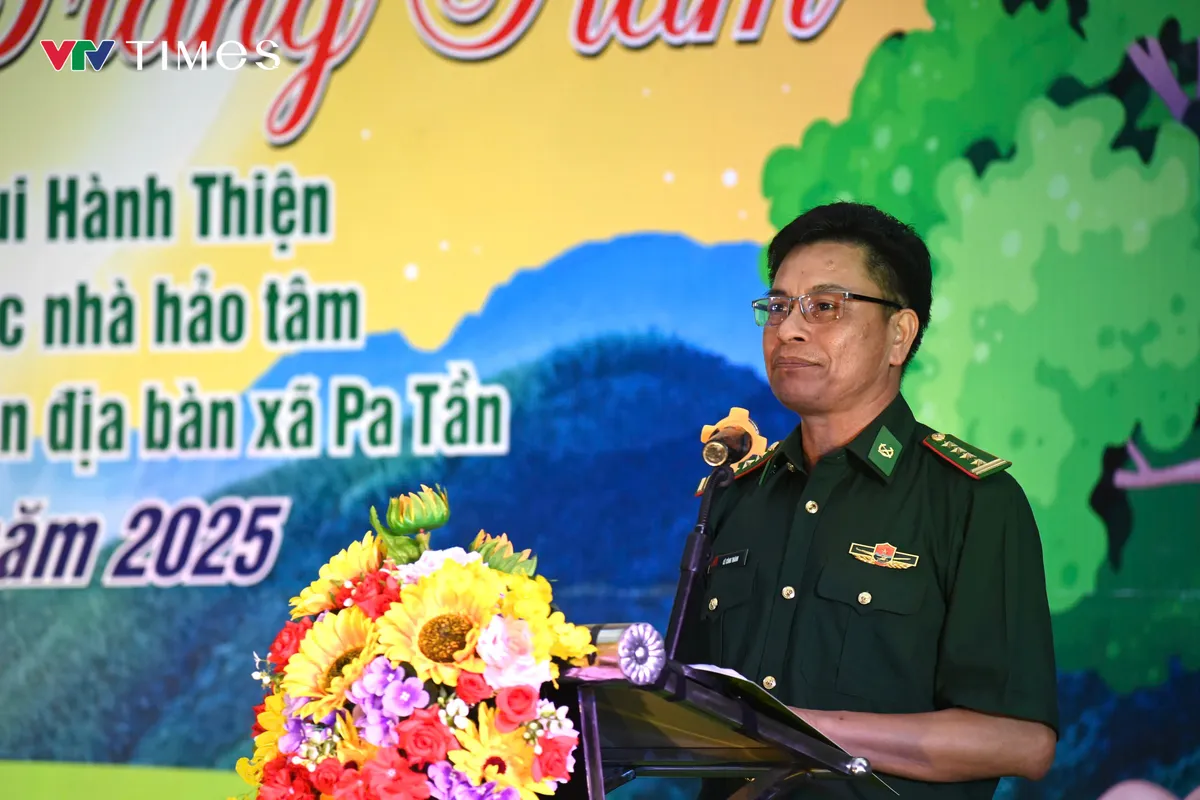 Niềm vui Trung thu nơi biên cương - Ảnh 8.