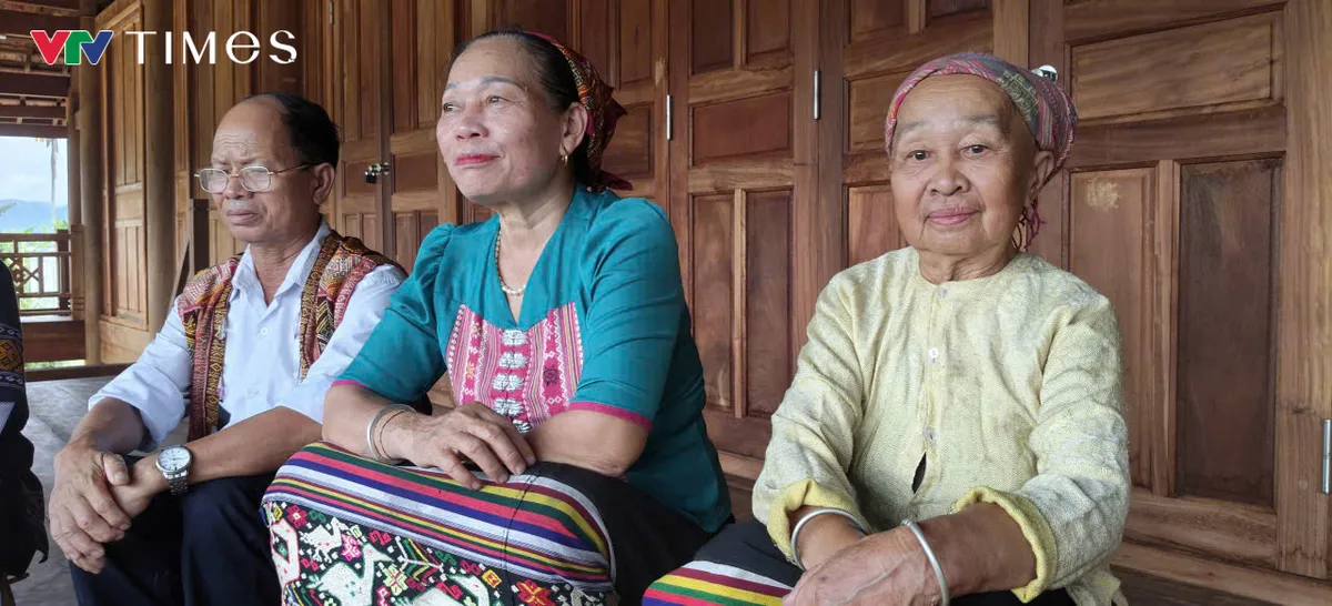 Cựu gi&aacute;o vi&ecirc;n v&ugrave;ng cao xứ Nghệ nặng l&ograve;ng giữ hồn văn h&oacute;a Th&aacute;i - Ảnh 1.