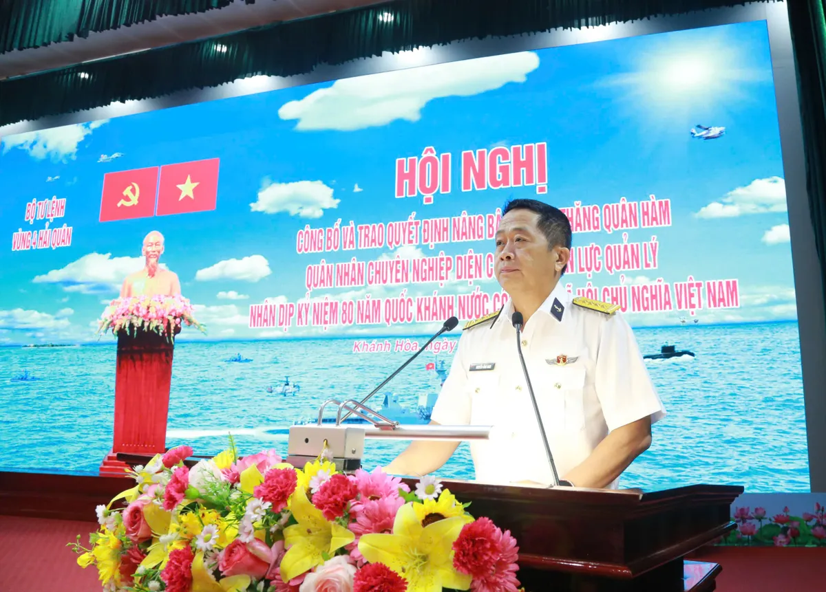Bộ Tư lệnh Vùng 4 Hải quân: Thăng quân hàm cho quân nhân bảo vệ Quần đảo Trường Sa - Ảnh 1.
