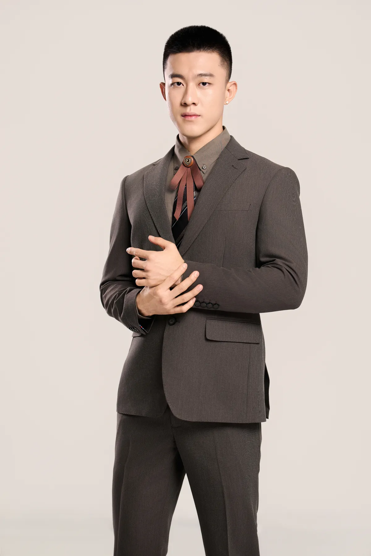 Dừng chân ở Top 10 Mr International 2025, Đoàn Công Vinh tiếp tục tranh tài tại Mister Global 2025
- Ảnh 2. Dừng chân ở Top 10 Mr International 2025, Đoàn Công Vinh tiếp tục tranh tài tại Mister Global 2025
- Ảnh 2.