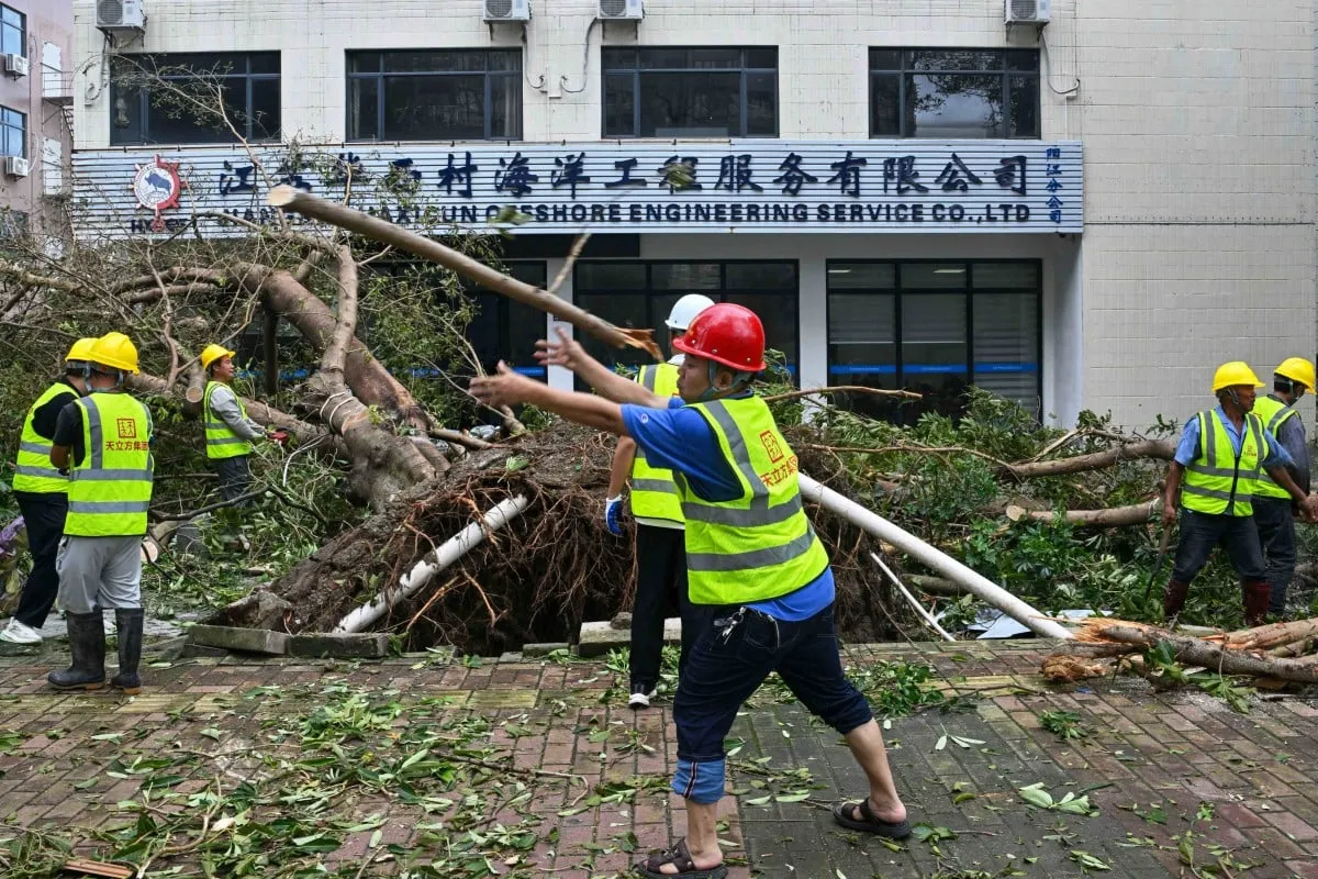 Trung Quốc huy động 38.000 lính cứu hỏa khẩn trương khắc phục hậu quả siêu bão Ragasa  - Ảnh 2.