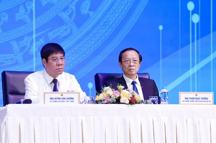 Thi tốt nghiệp THPT sớm để giảm áp lực, đỡ tốn kém- Ảnh 3. Thi tốt nghiệp THPT sớm để giảm áp lực, đỡ tốn kém- Ảnh 3.