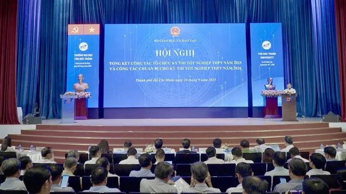 Thi tốt nghiệp THPT sớm để giảm áp lực, đỡ tốn kém- Ảnh 4. Thi tốt nghiệp THPT sớm để giảm áp lực, đỡ tốn kém- Ảnh 4.