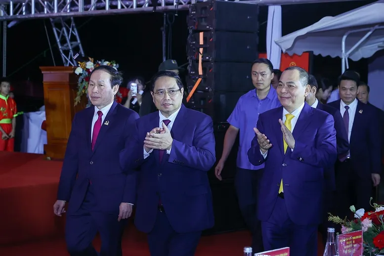 Thủ tướng dự lễ khởi công 2 dự án có tổng vốn 182 nghìn tỷ đồng tại Hải Phòng - Ảnh 1.