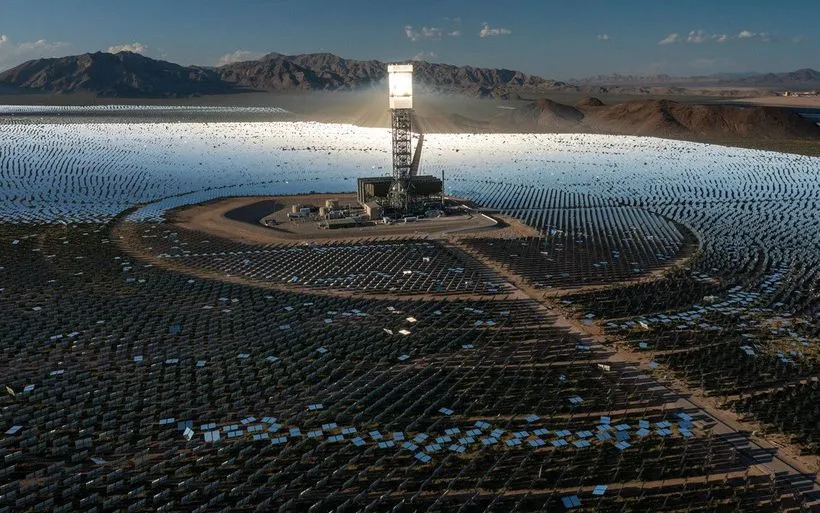 Nhà máy điện Mặt Trời Ivanpah. (Nguồn: Getty Images) Nhà máy điện Mặt Trời Ivanpah. (Nguồn: Getty Images)
