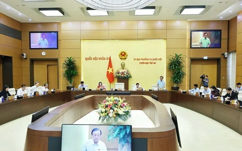 Phó Chủ tịch Quốc hội Lê Minh Hoan điều hành nội dung phiên họp. (Ảnh: TTXVN) Phó Chủ tịch Quốc hội Lê Minh Hoan điều hành nội dung phiên họp. (Ảnh: TTXVN)