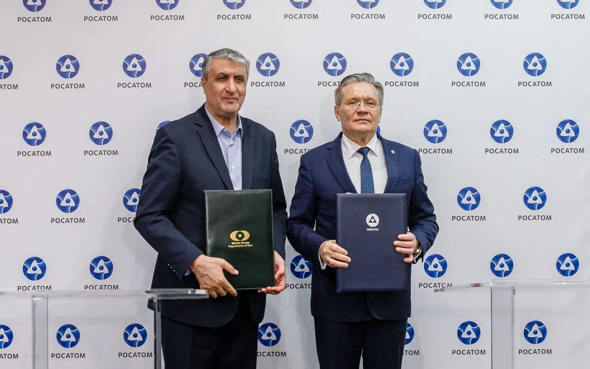 Tổng Giám đốc Rosatom và người đứng đầu Cơ quan nguyên tử Iran tại Moscow, Nga (Ảnh: Rosatom/AFP) Tổng Giám đốc Rosatom và người đứng đầu Cơ quan nguyên tử Iran tại Moscow, Nga (Ảnh: Rosatom/AFP)