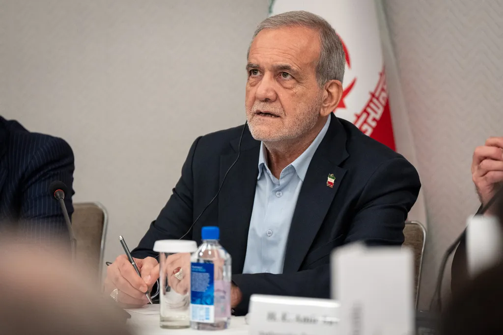 Iran triệu hồi Đại sứ Pháp, Đức và Anh trước lệnh trừng phạt mới của Liên hợp quốc  - Ảnh 1.