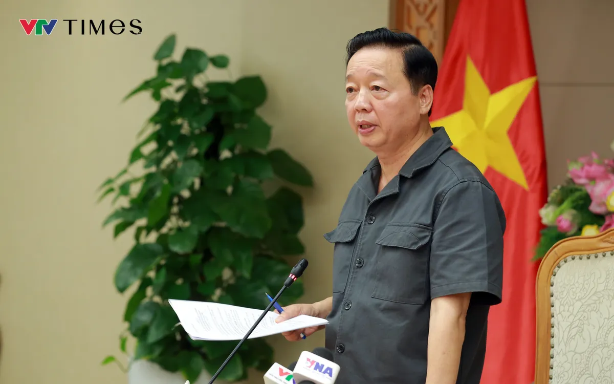 Phó Thủ tướng Trần Hồng Hà yêu cầu: Hành động sớm, chuẩn bị kỹ, dự báo đúng, rõ trách nhiệm trong ứng phó bão số 10 - Ảnh 5.