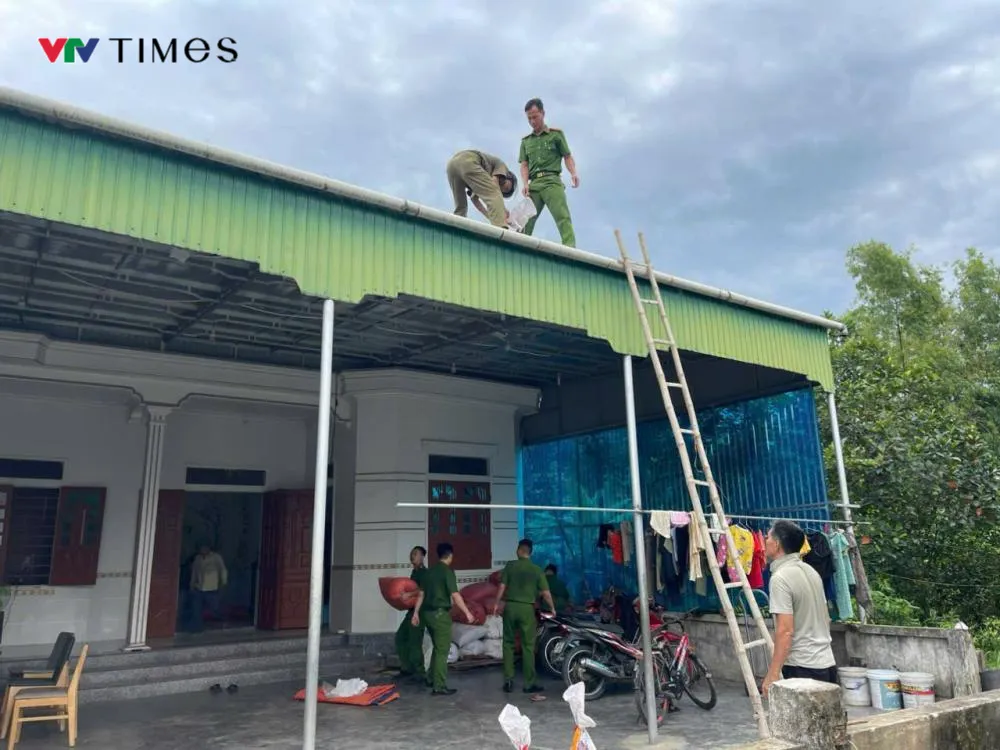 Công an Hà Tĩnh chủ động ứng phó với bão số 10 - Ảnh 2.