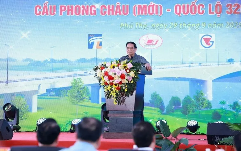 Thủ tướng Phạm Minh Chính phát biểu tại lễ khánh thành cầu Phong Châu mới - Quốc lộ 32C. (Ảnh: Dương Giang/TTXVN) Thủ tướng Phạm Minh Chính phát biểu tại lễ khánh thành cầu Phong Châu mới - Quốc lộ 32C. (Ảnh: Dương Giang/TTXVN)